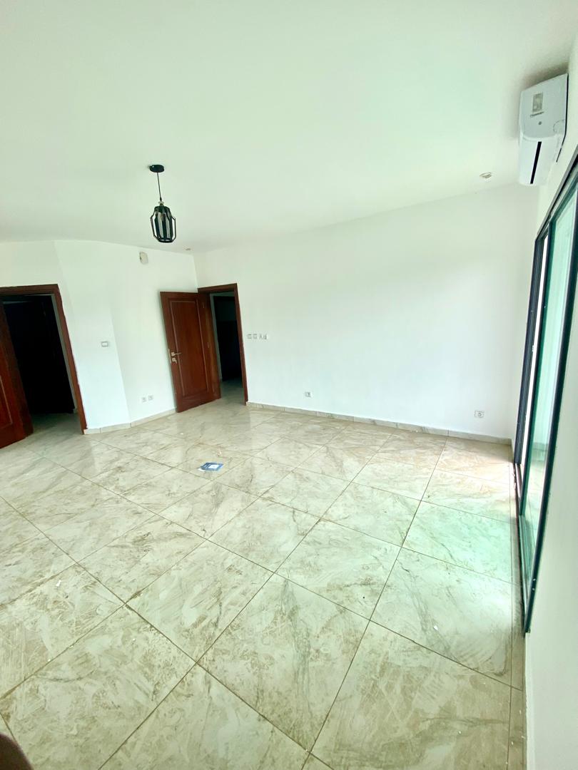 Appartement 3 Pièces à Louer – Faya Laurier 9 (près de Coqivoire)