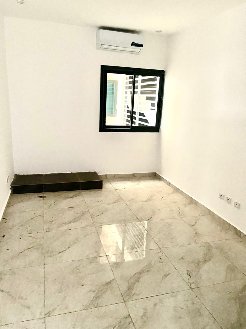 Appartement 3 Pièces à Louer – Faya Laurier 9 (près de Coqivoire)