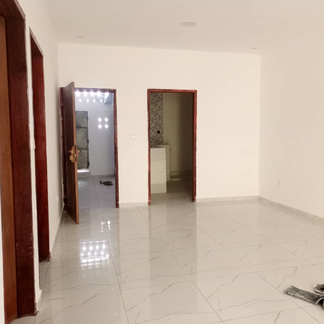 Villa Basse en Vente – Cocody Centre Mermoz