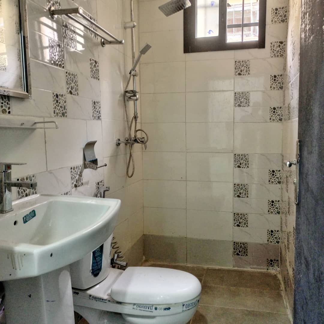 Villa Basse en Vente – Cocody Centre Mermoz