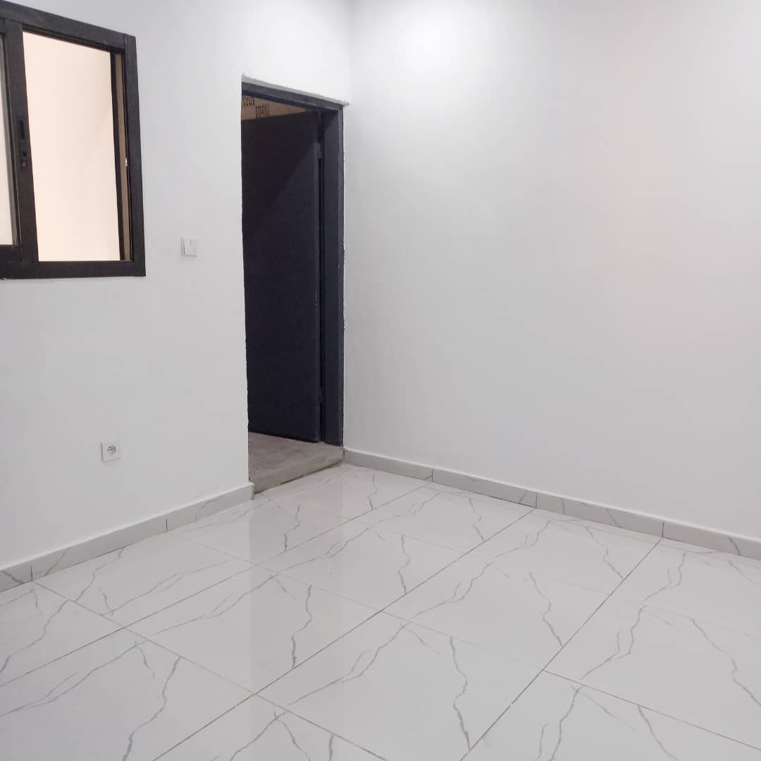 Villa Basse en Vente – Cocody Centre Mermoz