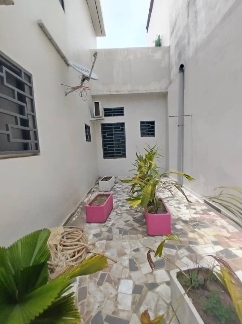 Duplex 4 Pièces à Louer – Riviera Bonoumin (Cité Oscarines 3)