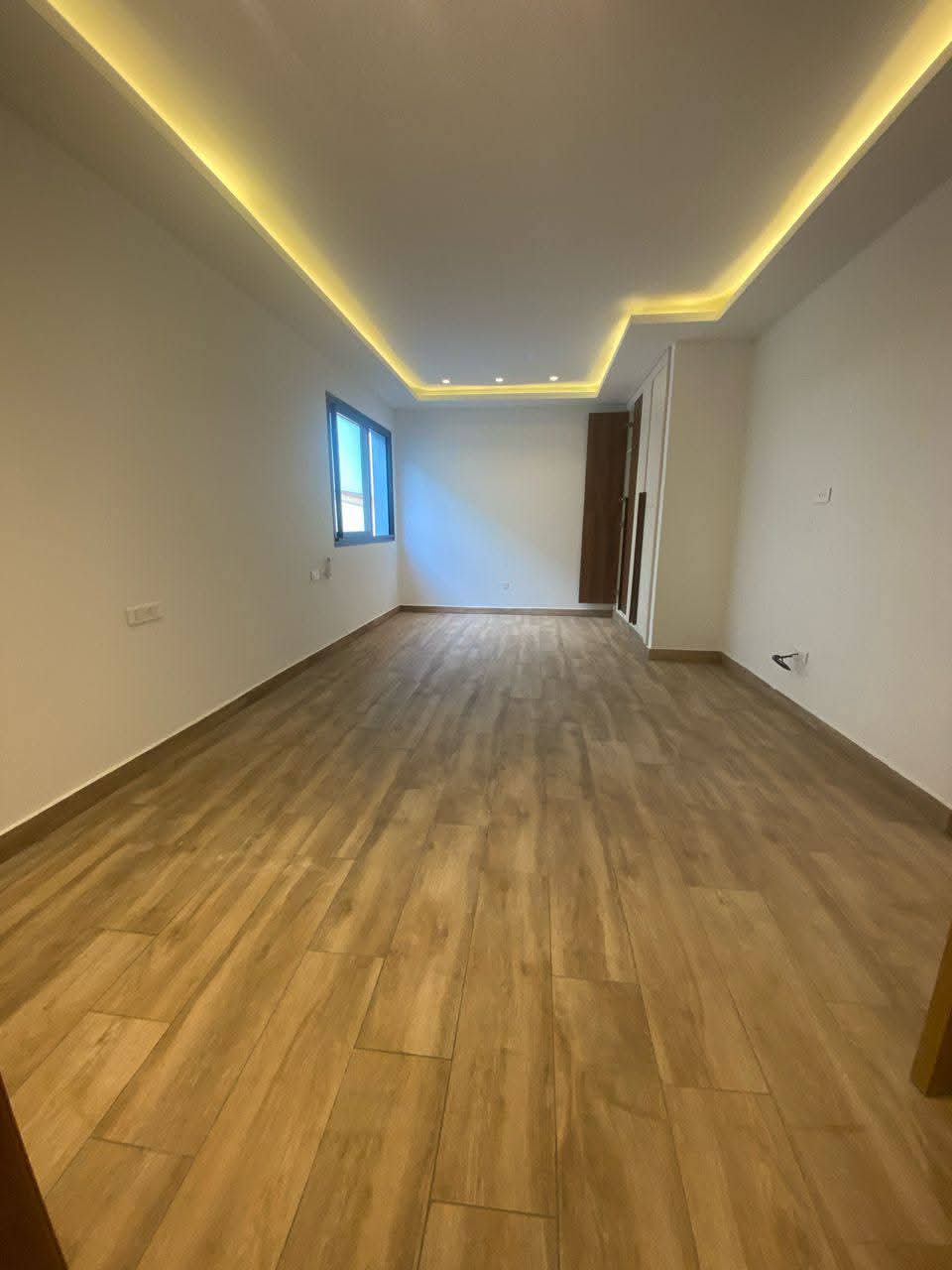 Appartements Neufs 5 Pièces – 4 Chambres Autonomes, Piscine, Salle de Sport & Parking Souterrain – Cocody Riviera 4 M’Badon