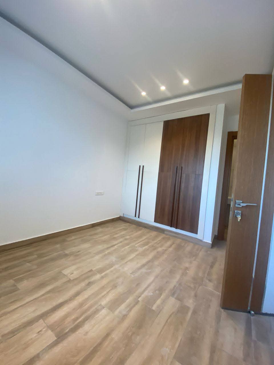 Appartements Neufs 5 Pièces – 4 Chambres Autonomes, Piscine, Salle de Sport & Parking Souterrain – Cocody Riviera 4 M’Badon