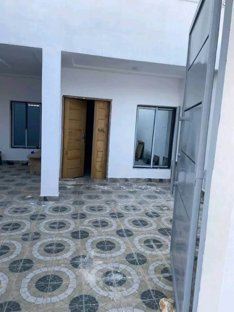 Villa Duplex Moderne 5 Pièces – Cocody Angré 10ᵉ Tranche