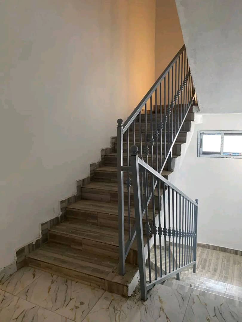 Villa Duplex Moderne 5 Pièces – Cocody Angré 10ᵉ Tranche