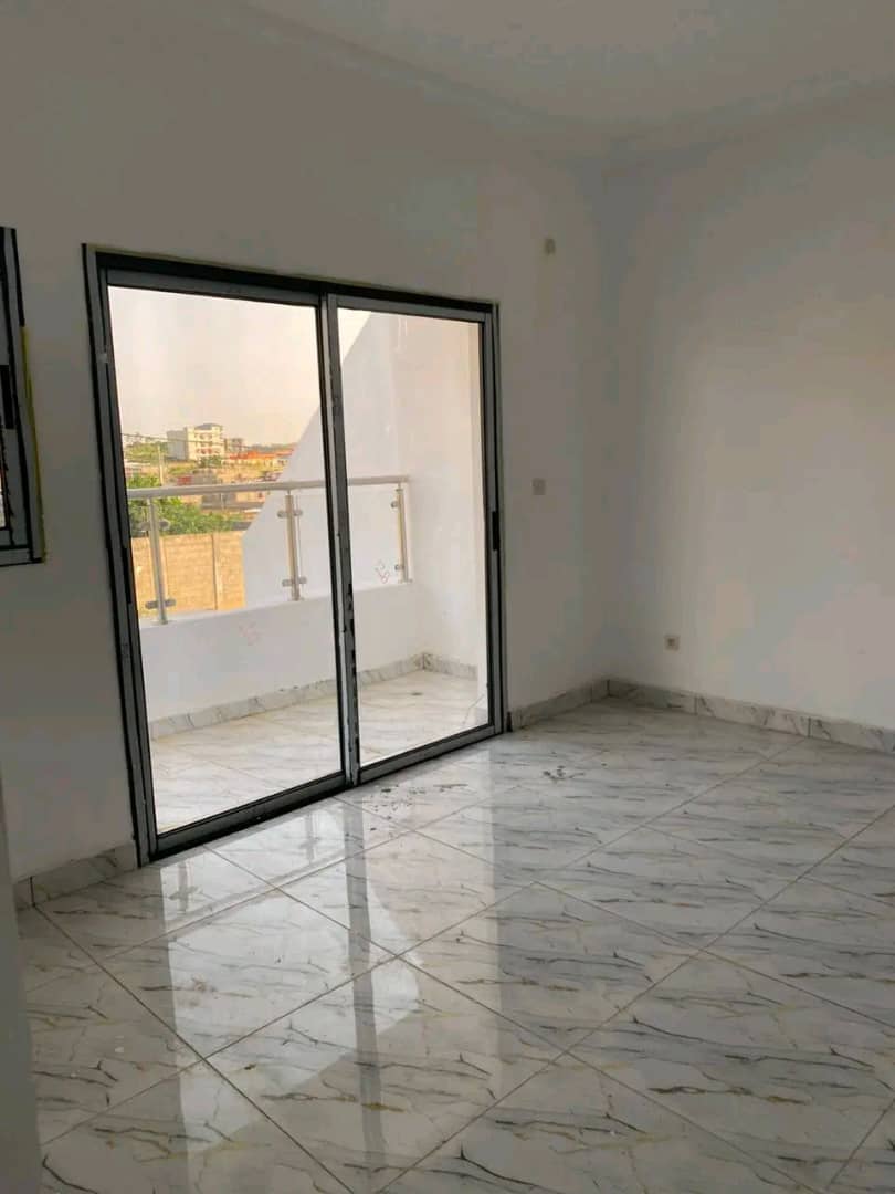 Villa Duplex Moderne 5 Pièces – Cocody Angré 10ᵉ Tranche