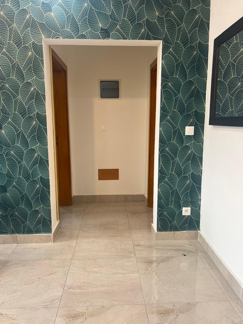 Location d'appartements 3 pièces à Cocody Riviera 2