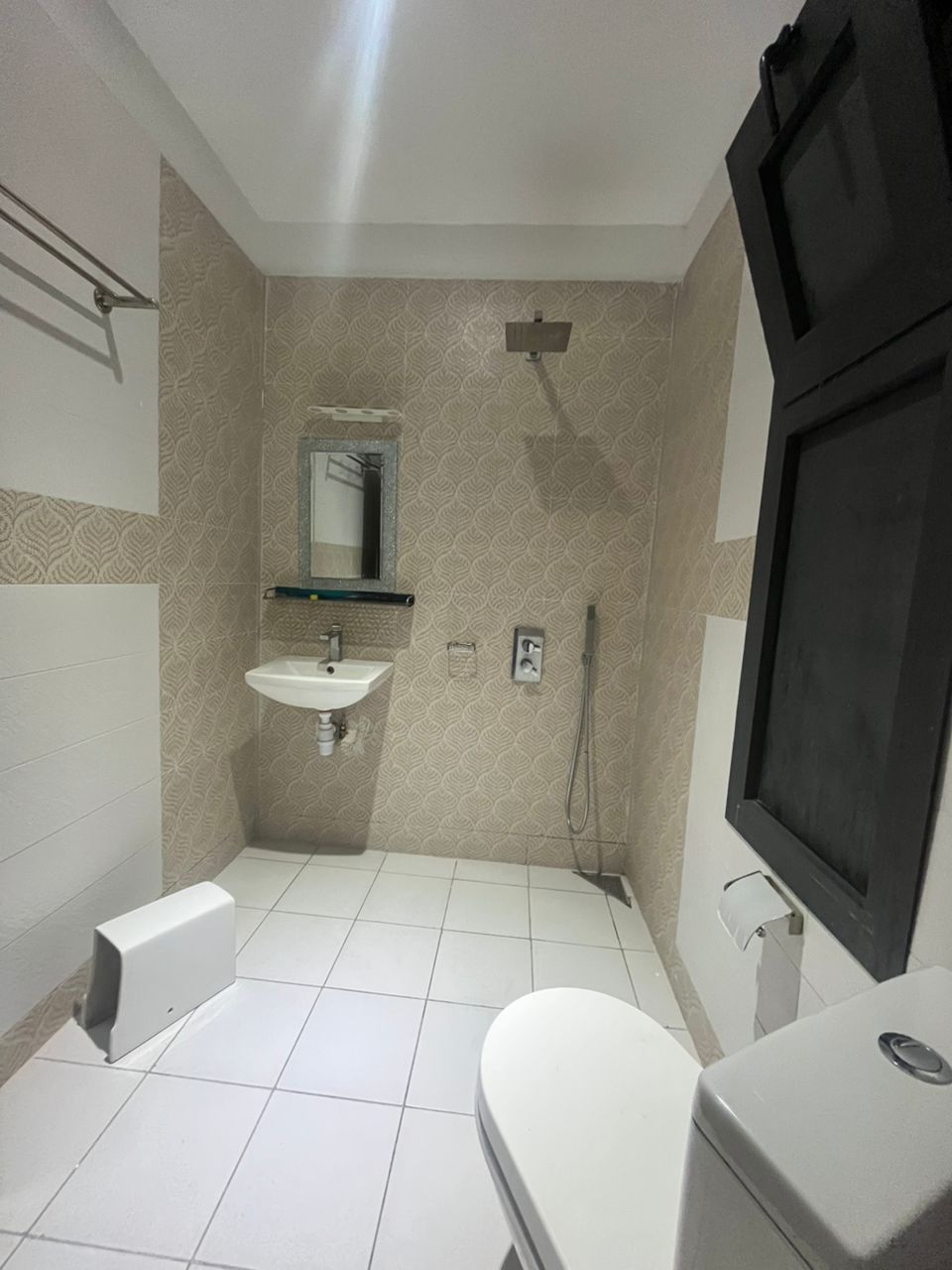 Duplex 5 Pièces Haut Standing à Louer – Cocody, derrière la Cité Les Acacias