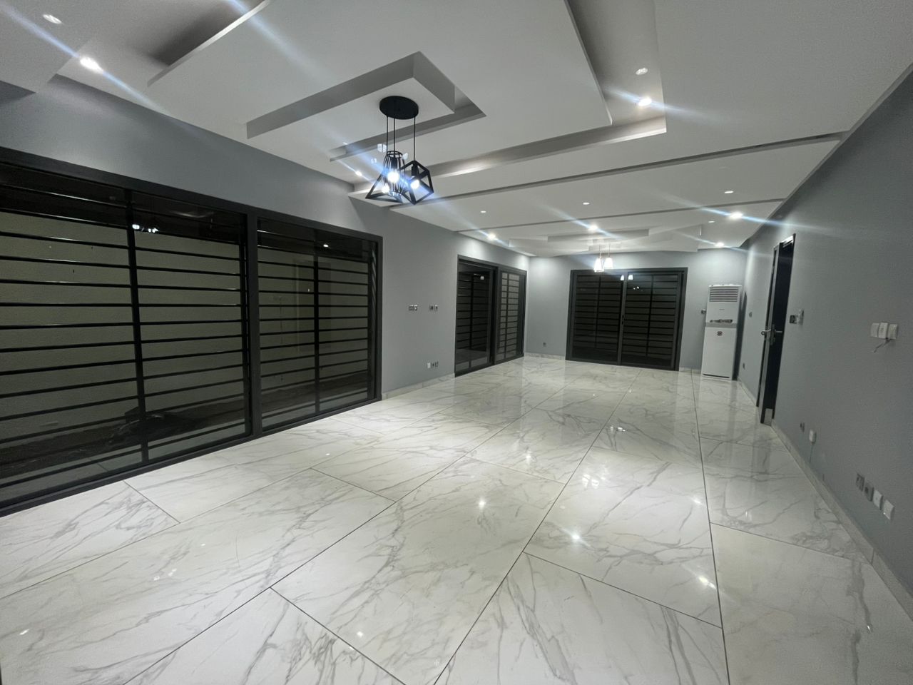 Duplex 5 Pièces Haut Standing à Louer – Cocody, derrière la Cité Les Acacias