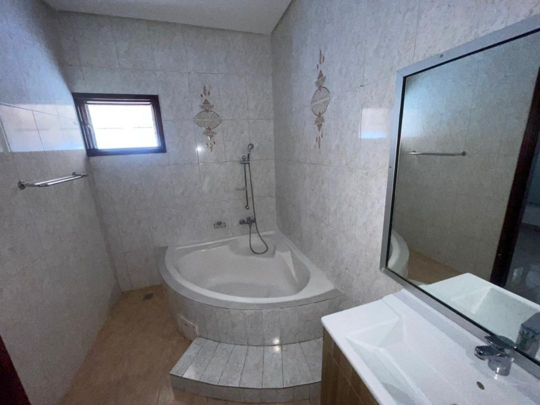 Villa Basse 4 Pièces + Dépendance – Cocody Riviera 3