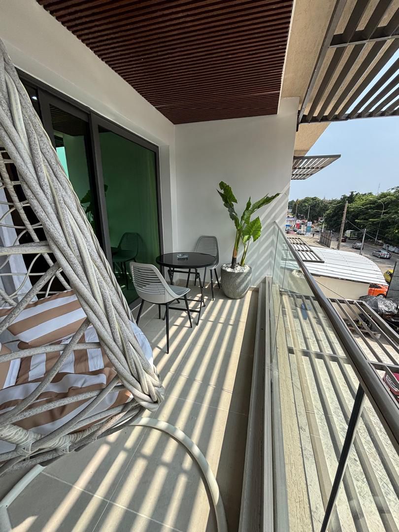 Studio Meublé Haut de Gamme avec Domotique – Cocody Riviera Golf