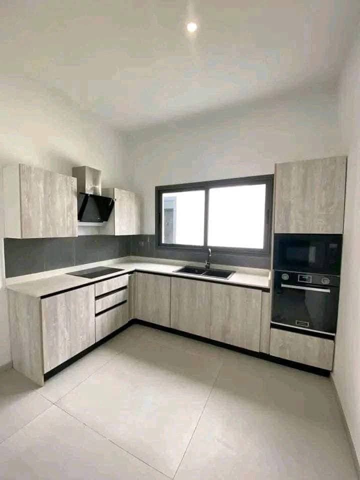 Villa Duplex de Luxe 6 Pièces avec Piscine et Jardin – Riviera 4, Abidjan