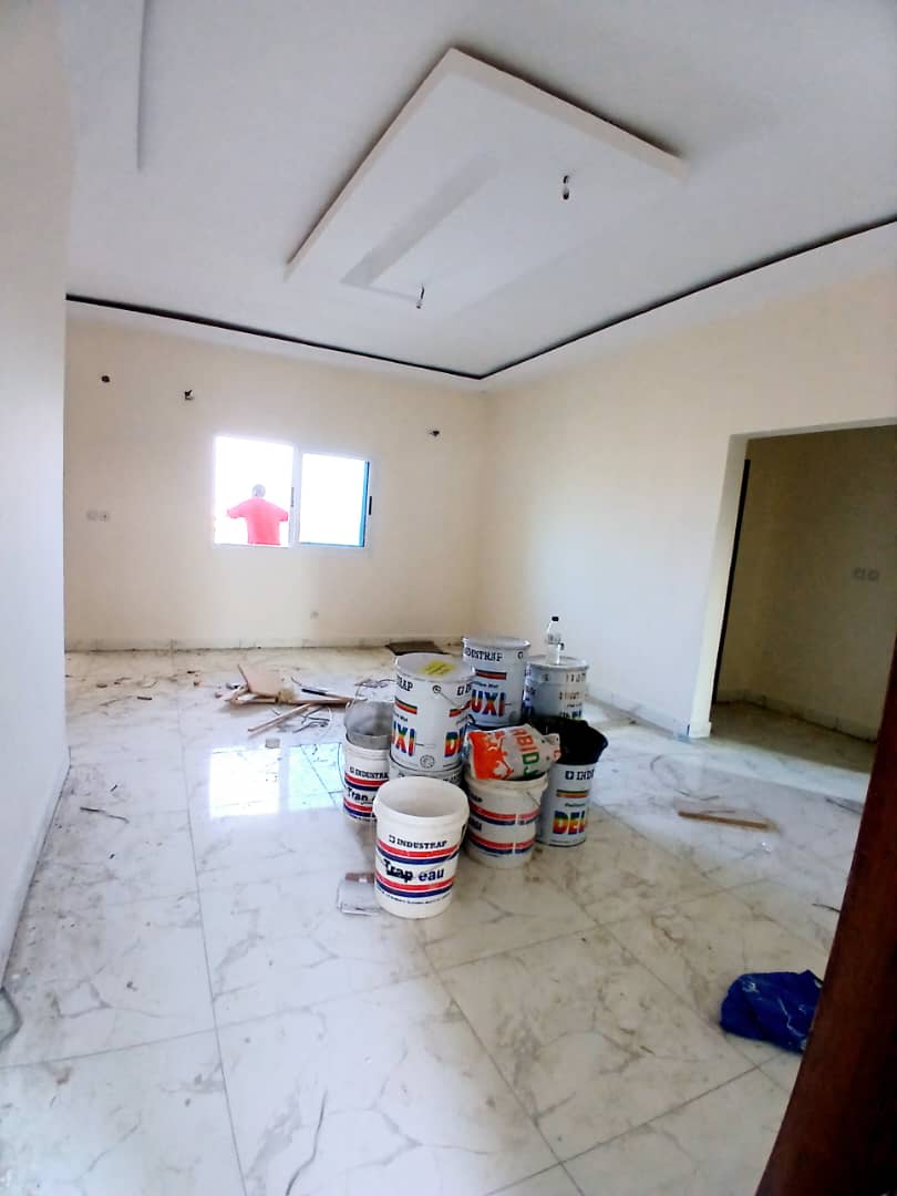 Appartement 3 Pièces Neuf avec Balcons – Cocody Angré CHU