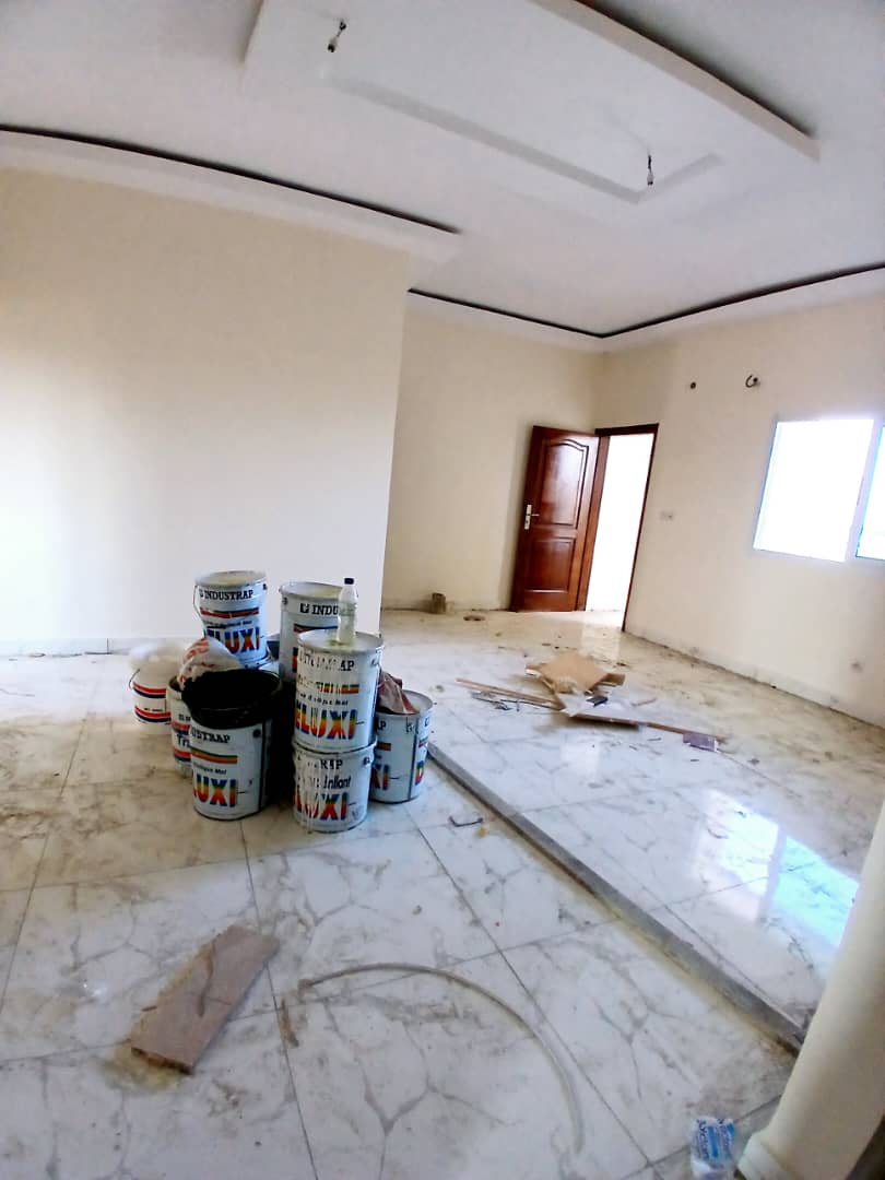 Appartement 3 Pièces Neuf avec Balcons – Cocody Angré CHU