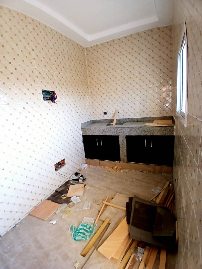 Appartement 3 Pièces Neuf avec Balcons – Cocody Angré CHU