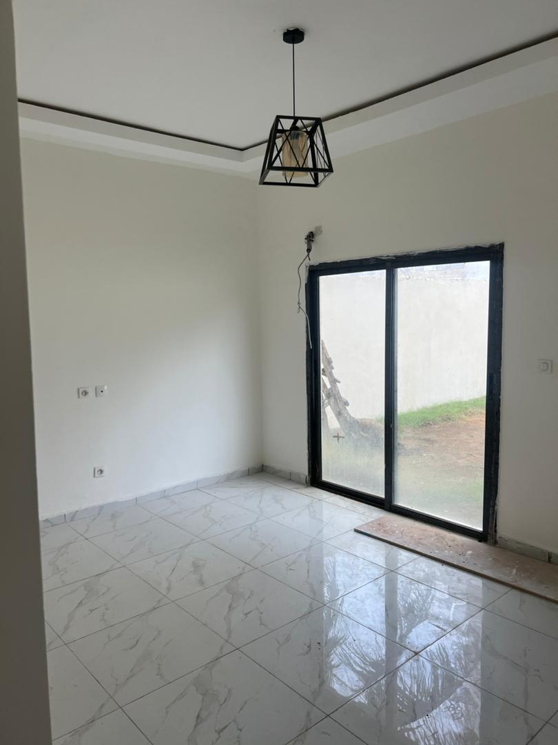 Duplex 4 Chambres avec Jardin – Cocody Angré, Abidjan