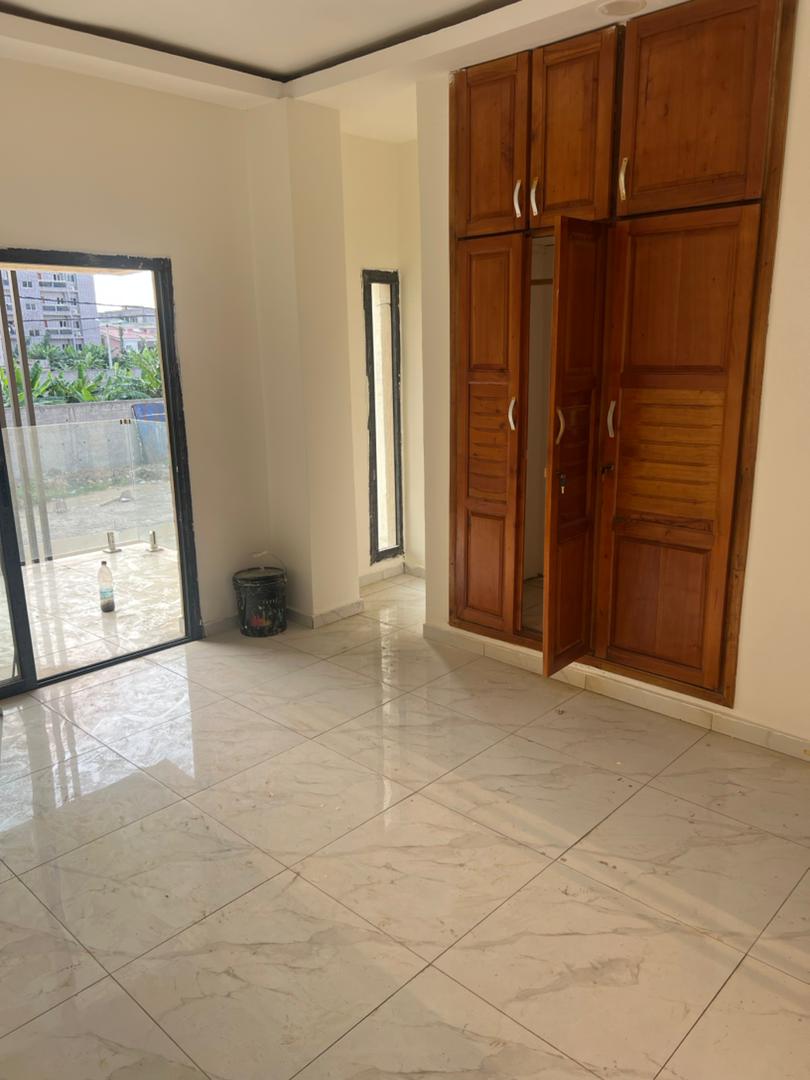 Duplex 4 Chambres avec Jardin – Cocody Angré, Abidjan