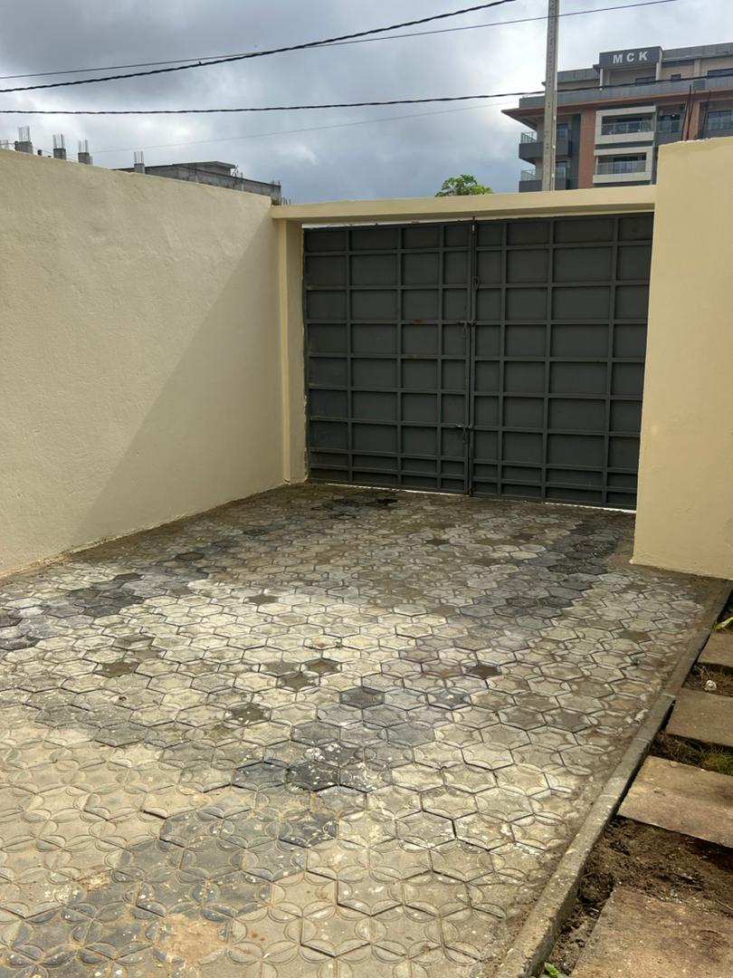 Duplex 4 Chambres avec Jardin – Cocody Angré, Abidjan