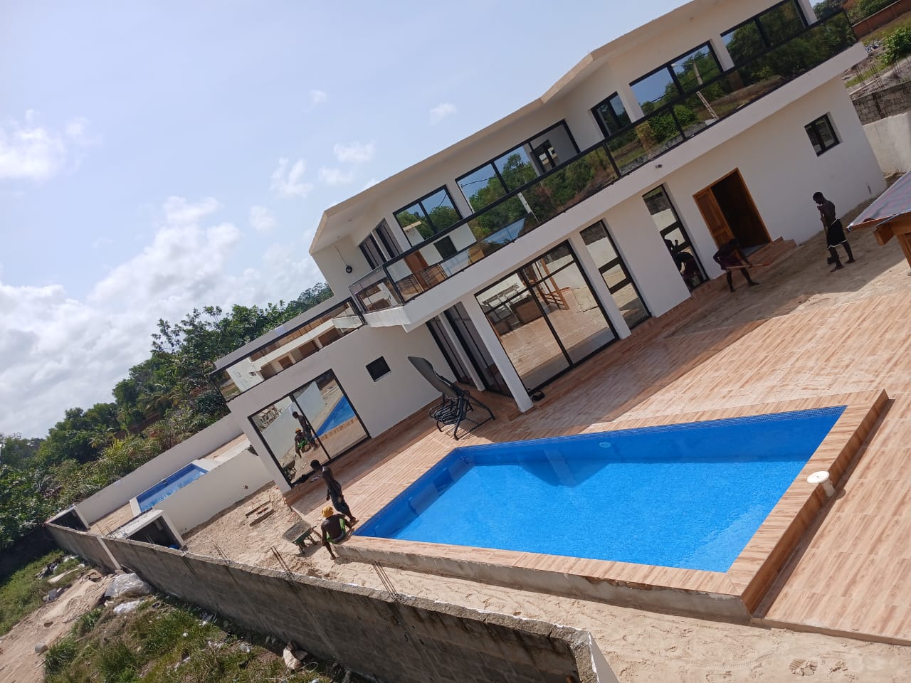 Villa Duplex 6 Pièces Meublée avec Piscine – Assinie Mafia