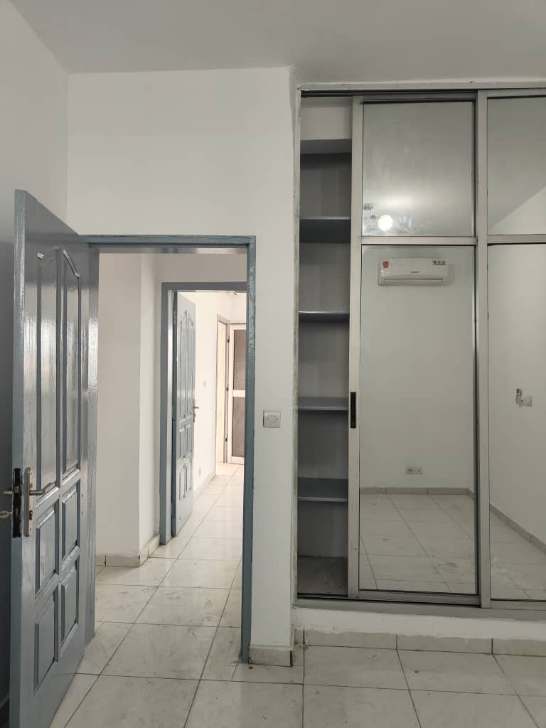 Appartement 3 Pièces – Cocody Angré (Face Cité Militaire)