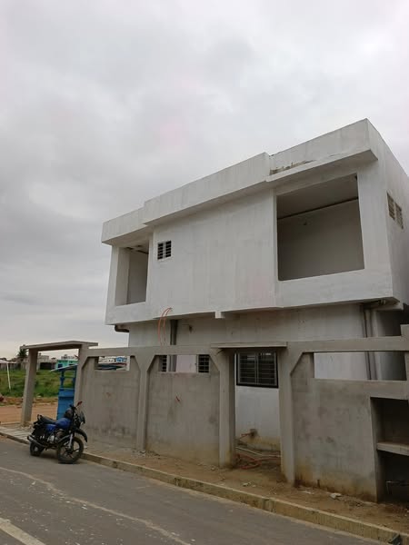 Villa Duplex 5 Pièces – Urgence à Saisir – Bingerville
