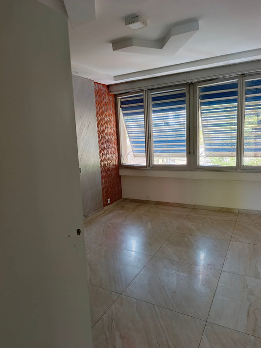 Appartement 3 Pièces – Plateau (Centre des Affaires) - À Louer / À Vendre