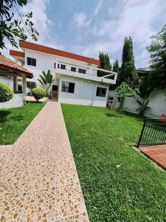 Villa Duplex 10 pièces avec piscine et grand jardin – Cocody Riviera Bonoumin