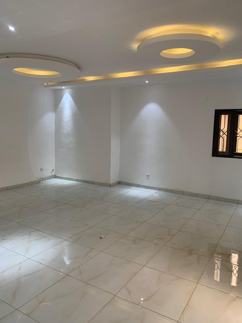 Duplex 6 Pièces avec Jacuzzi – Cocody Abatta Bcao