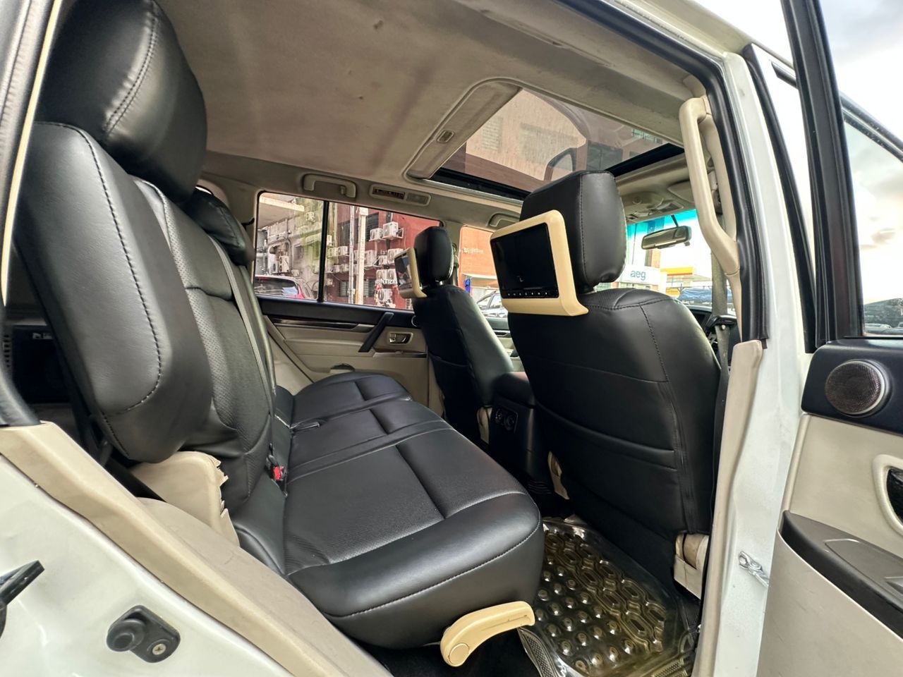 Mitsubishi Pajero GLS Année 2014