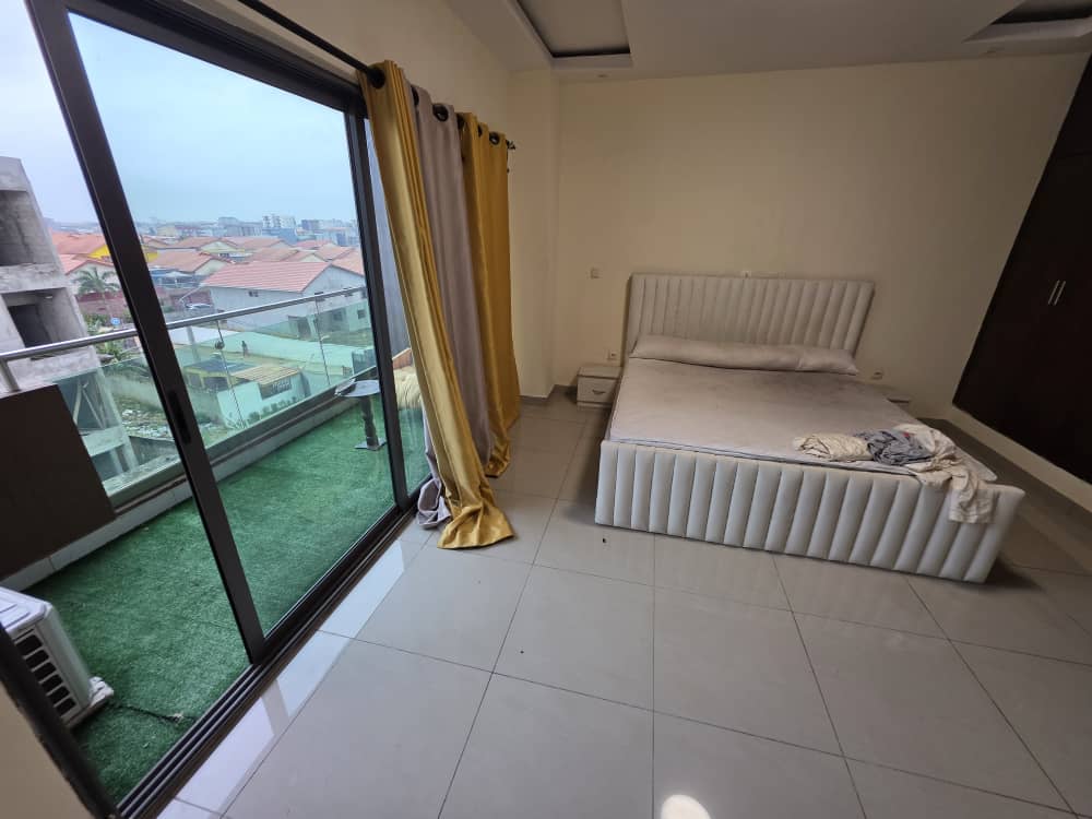 Appartement 3 Pièces avec Ascenseur – Angré