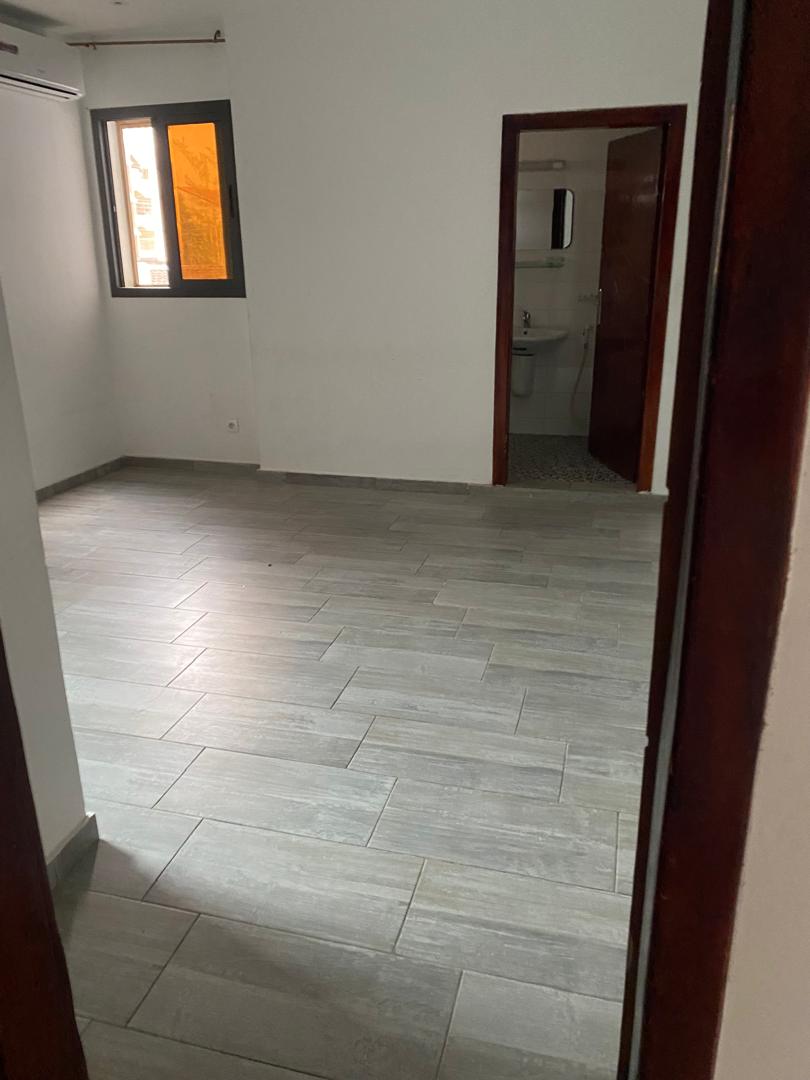 Appartement 3 pièces moderne avec climatisation – Angré 8e Tranche