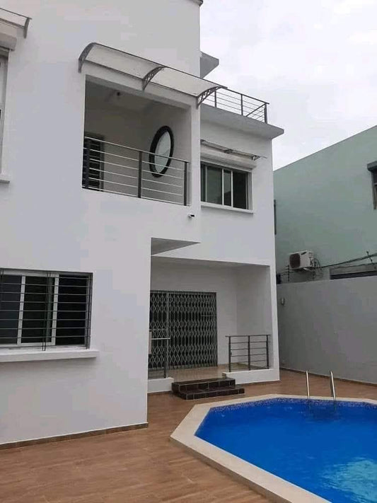 Villa Duplex de 6 pièces avec piscine à louer – Cocody Riviera 3