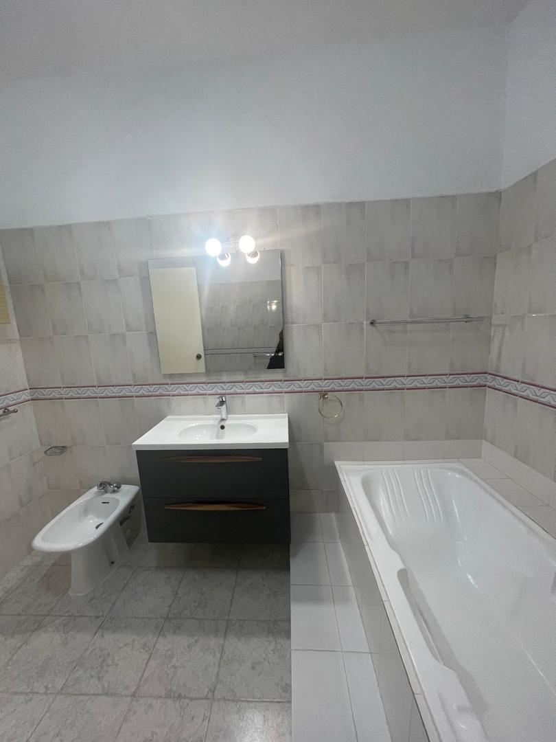 À Louer – Duplex 8 Pièces – Riviera Golf 4 (Beverly)