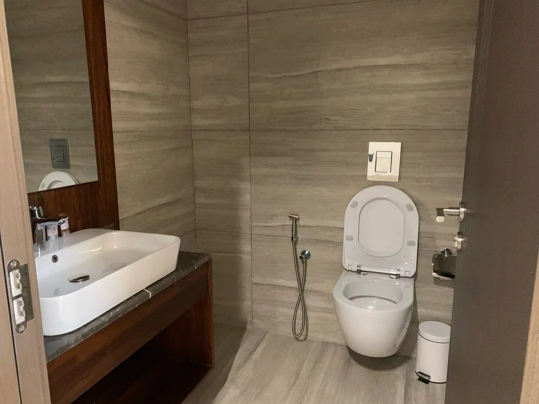 Penthouse de Luxe 5 Pièces avec Piscine – Marcory Zone 4