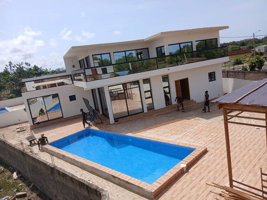 Villa Duplex 6 Pièces Meublée avec Piscine – Assinie Mafia